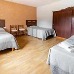 Buganto - Amplia Casa Con Piscina Y Jardin