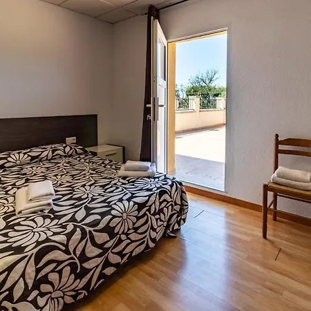Buganto - Amplia Casa Con Piscina Y Jardin Llambillas