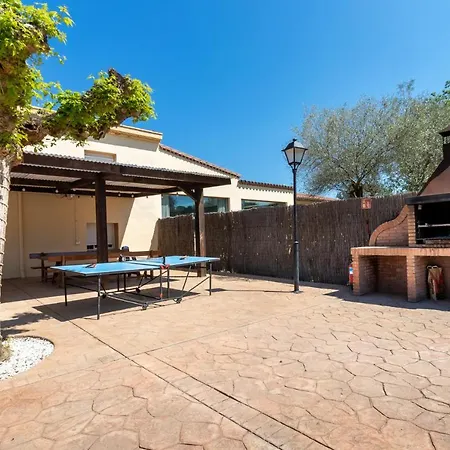 Ferienhaus Buganto - Amplia Casa Con Piscina Y Jardin Llambillas