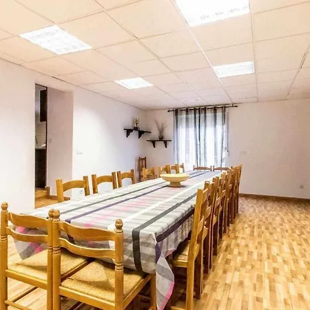 Buganto Amplia Casa Con Piscina Y Jardin * Llambillas